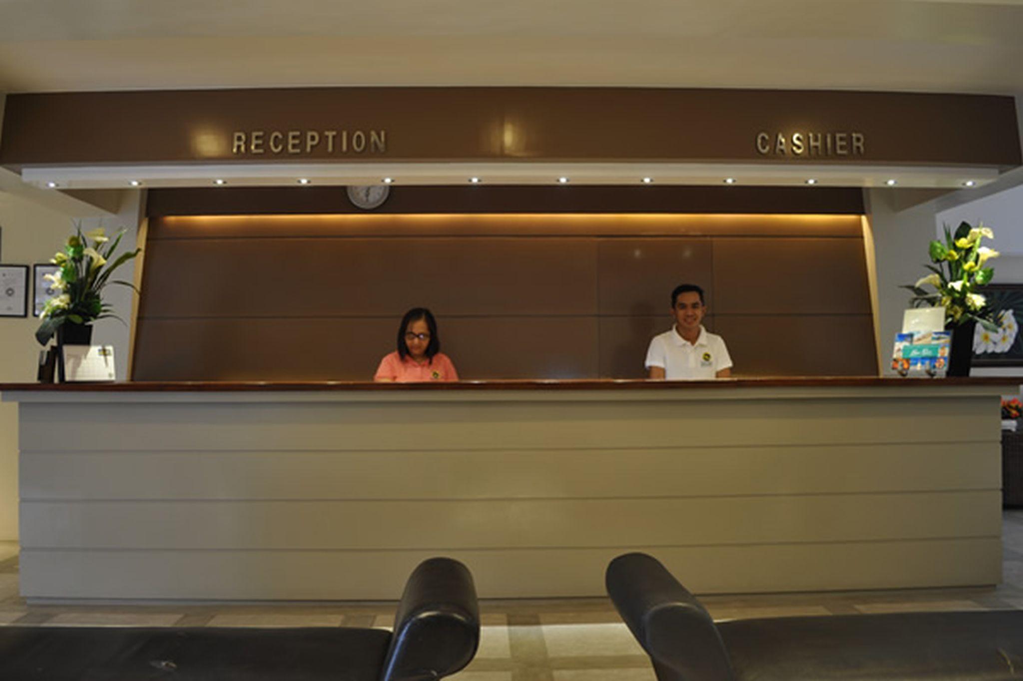 Casa Pilar Beach Resort Manoc-Manoc Eksteriør billede