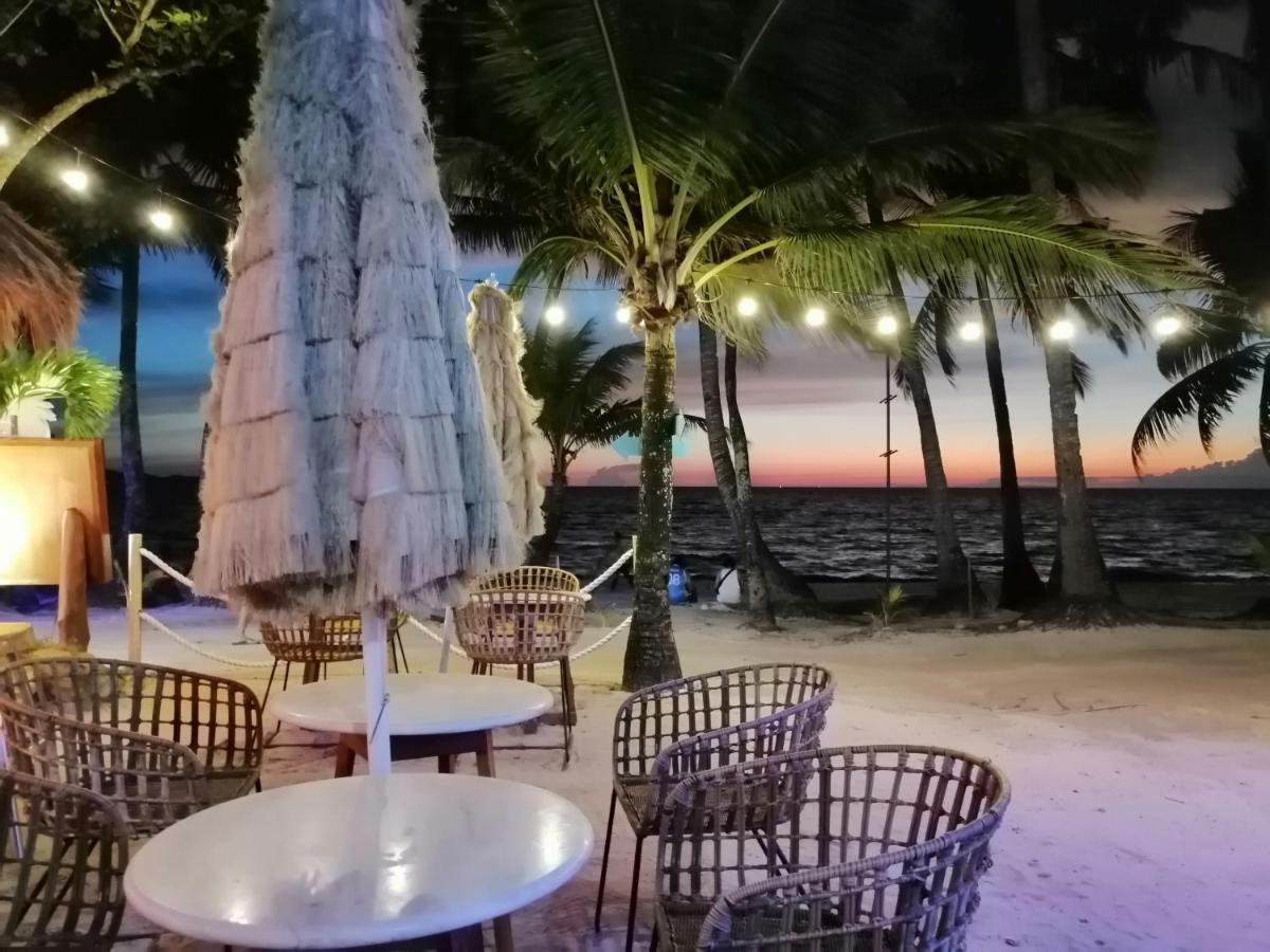 Casa Pilar Beach Resort Manoc-Manoc Eksteriør billede