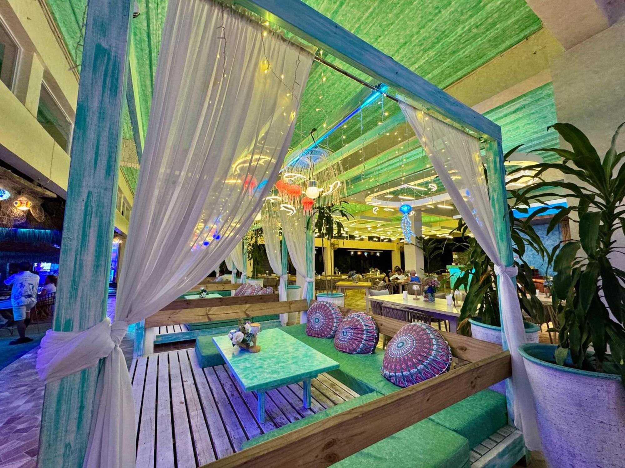 Casa Pilar Beach Resort Manoc-Manoc Eksteriør billede