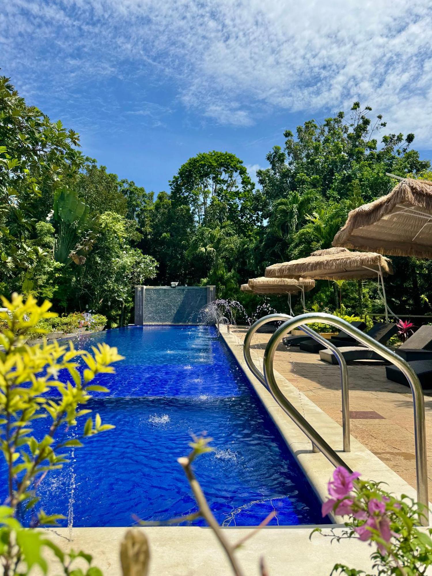 Casa Pilar Beach Resort Manoc-Manoc Eksteriør billede